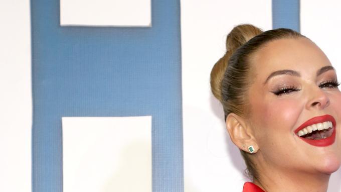 Marjorie de Sousa presume anillo