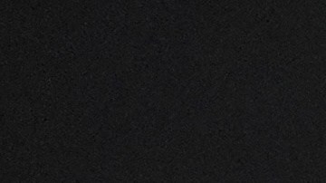 Miley Cyrus presumió su anillo en el estreno mundial de Avatar: Fuego y Ceniza en Los Ángeles