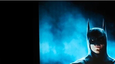 Netflix adquirió el catálogo de Warner Bros en un acuerdo de $82,700 millones de dólares.