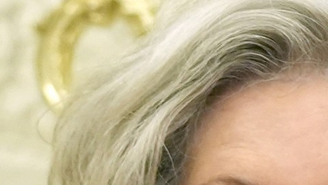 Jefa de gabinete de Trump cuestiona la gestión de la fiscal general Pam Bondi en el caso Jeffrey Epstein