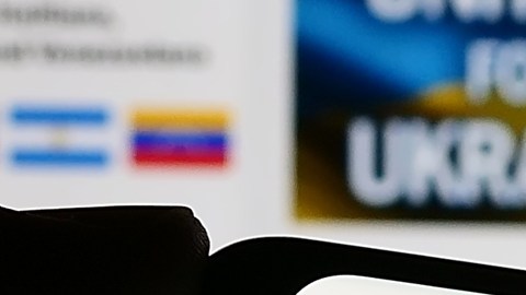 USCIS refuerza la revisión de casos migratorios para víctimas de delitos tras posibles fraudes