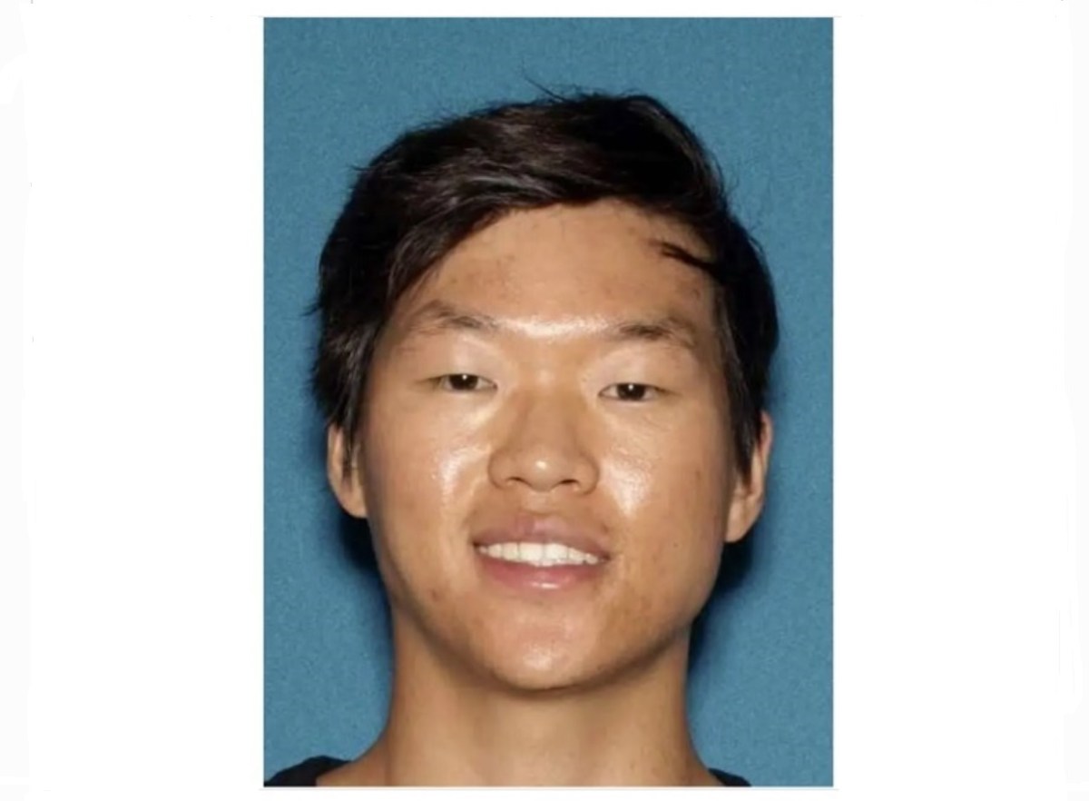 Dos maestros de NJ acusados de abusar de niñas allí y en otro estado