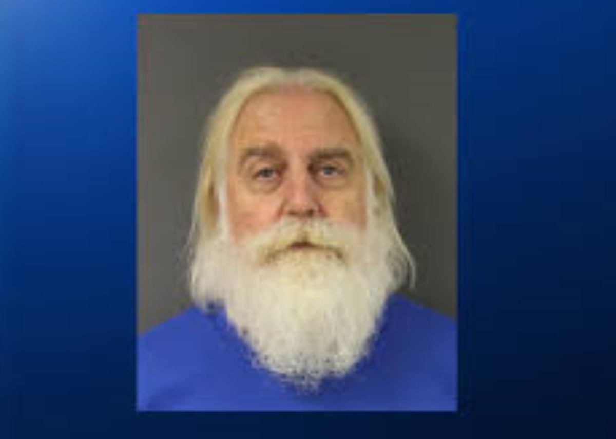 “Santa Claus” ex maestro fue acusado de explotación infantil en NJ