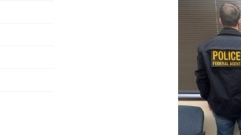 Los hermanos gemelos Ricardo Antonio y Emilio Román Flores.