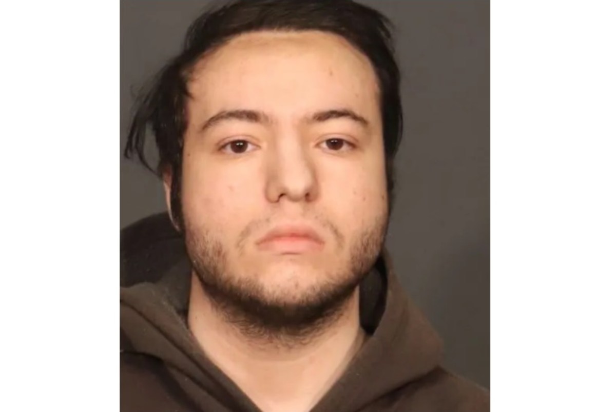 Joven robó $16 millones de dólares en atraco digital a unas 100 víctimas desde Nueva York: acusación