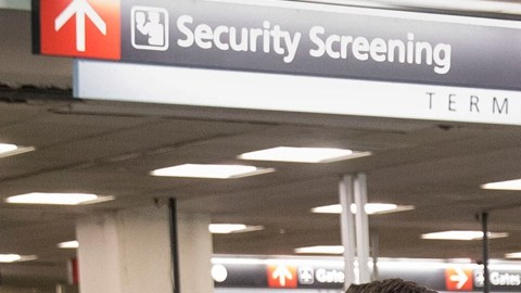 Esta es la tarifa que deberán pagar pasajeros sin Real ID en los aeropuertos de EE.UU.