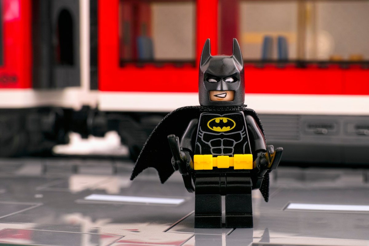10 juguetes para Navidad en oferta de Amazon: figura de Batman baja de $65 a $32
