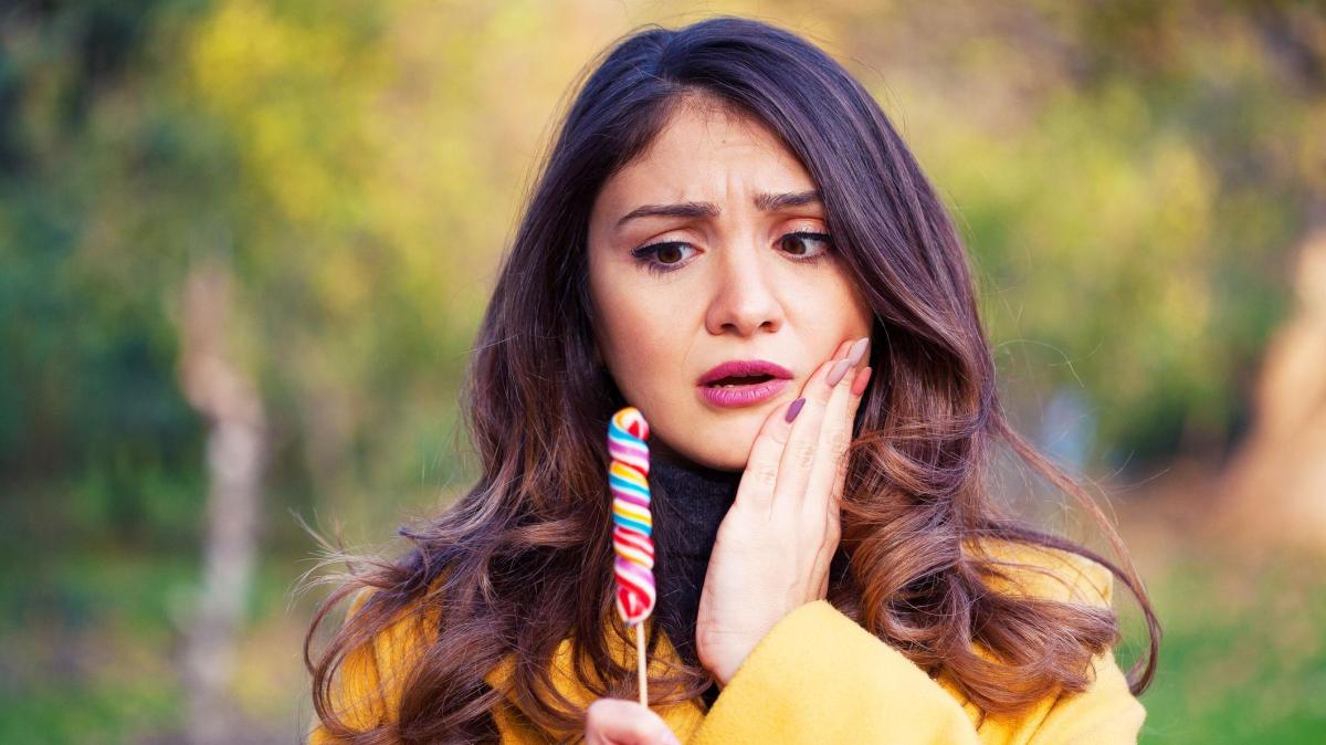 Descubre cómo el azúcar pone en riesgo la salud de tus dientes