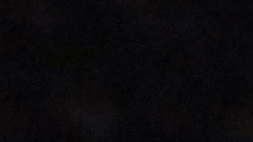 Canelo Álvarez espera en la esquina durante su pelea contra Terence Crawford.