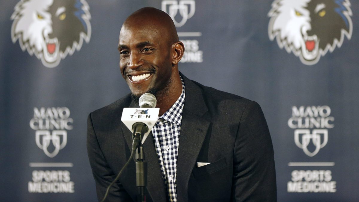 Timberwolves retirarán el dorsal 21 de Kevin Garnett tras años de distanciamiento