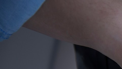 Condenan a hombre en Queens: apuñaló y lanzó a su madre por la ventana de un tercer piso durante una discusión por dinero