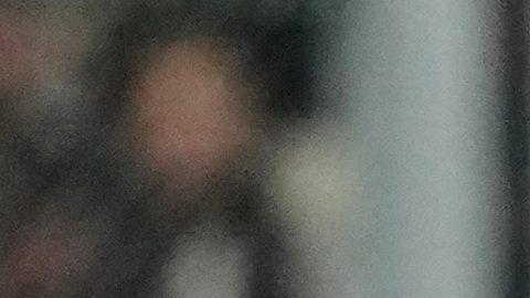 El argentino Lionel Messi, en el centro, saluda a los aficionados durante su gira por la India en Mumbai, India, el domingo 14 de diciembre de 2025.