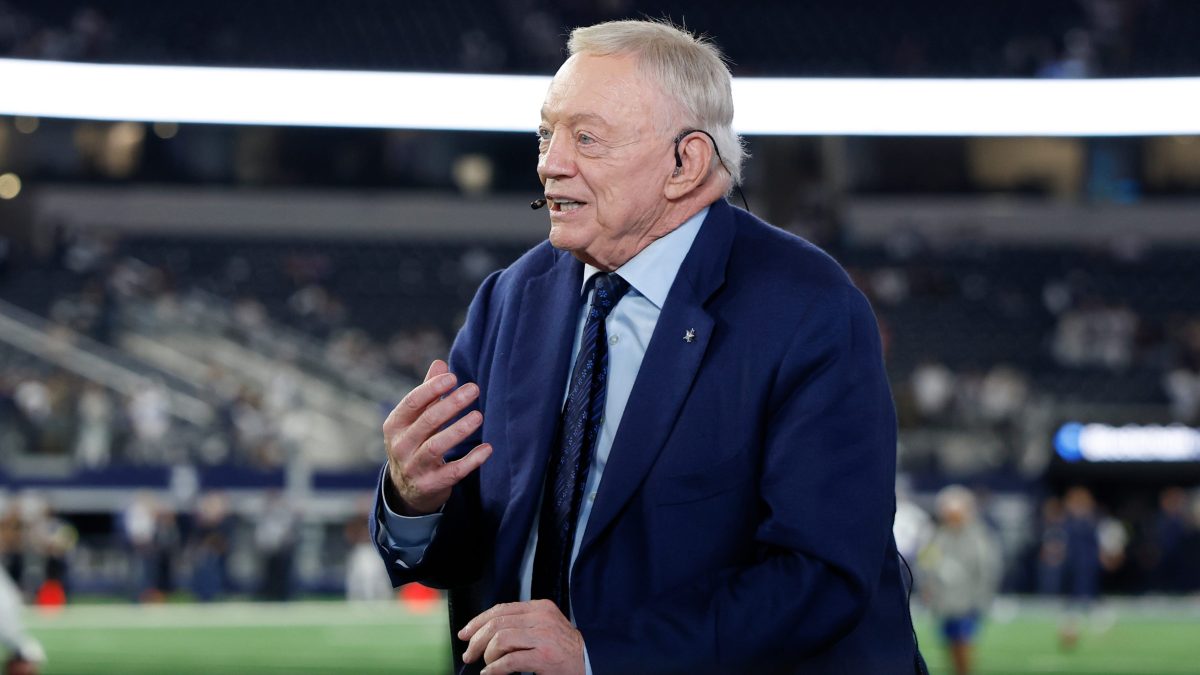 Dueño de Dallas Cowboys anuncia limpia en el equipo tras sequía de 30 años