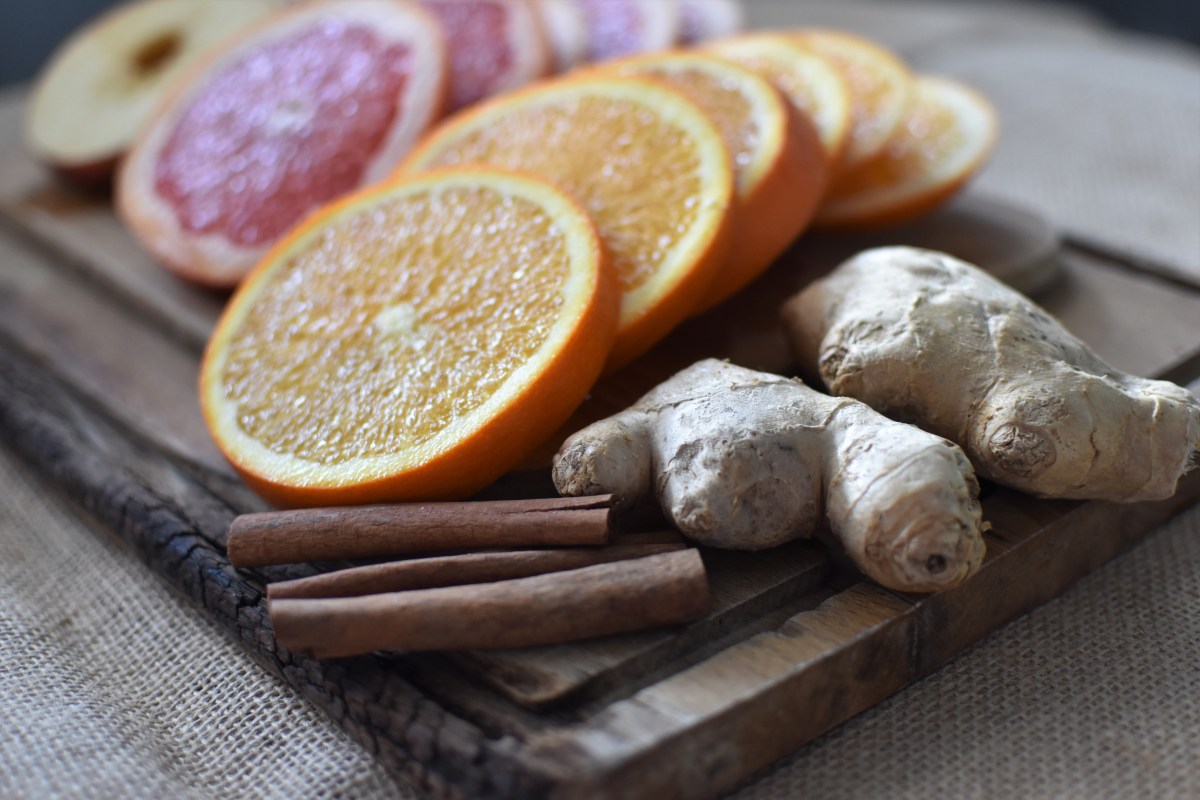 Cómo transformar tu hogar con el poder del limón, la canela y el jengibre