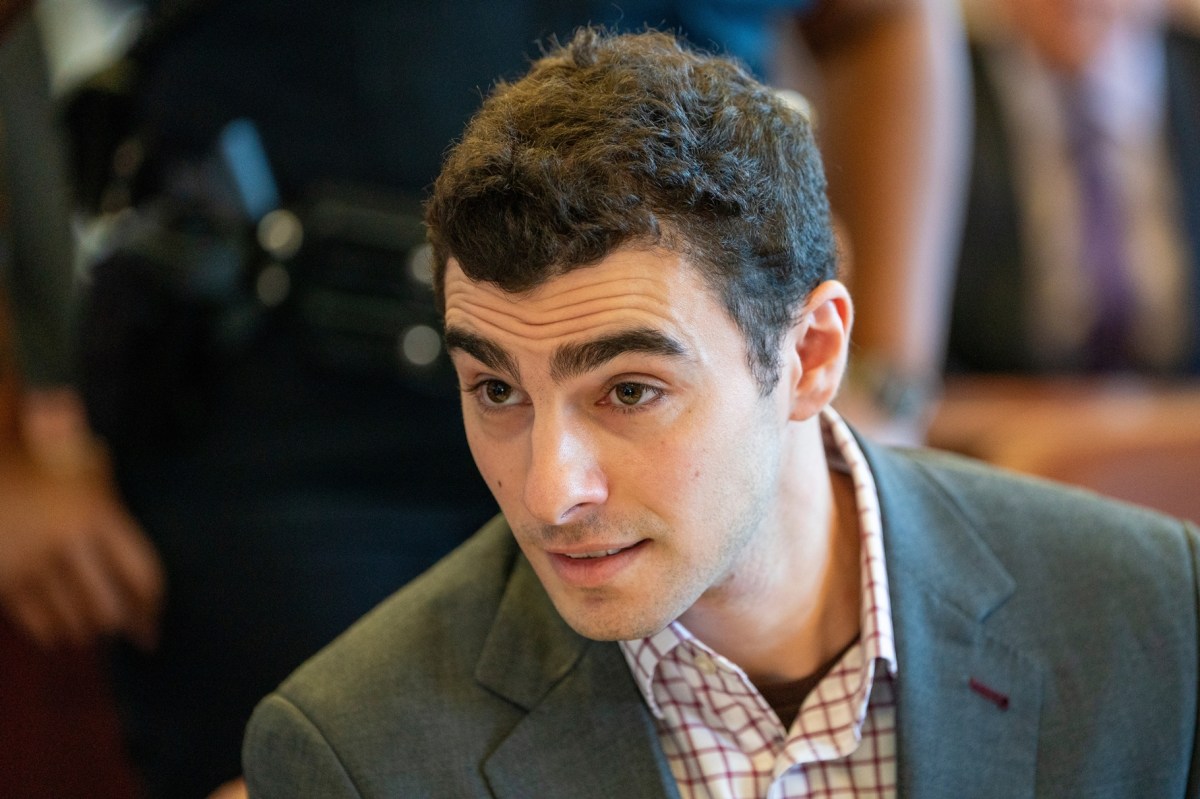 Luigi Mangione intenta excluir pruebas del asesinato del CEO de UnitedHealthcare