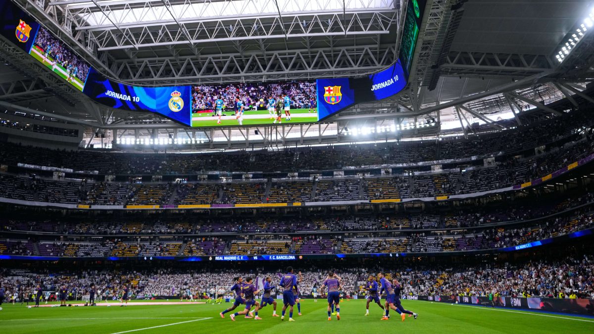 Leyendas del FC Barcelona y Real Madrid jugarán en Los Ángeles en 2026