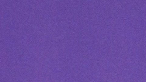 Marc Anthony y su esposa Nadia Ferreira en la alfombra de los Latin American Music Awards.