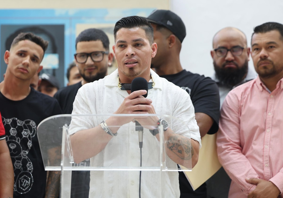 Venezolanos deportados a El Salvador exigen garantías para participar en audiencia federal en EE.UU.