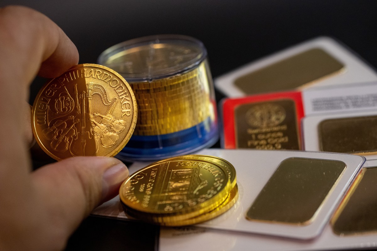¿Te conviene invertir en monedas de oro?