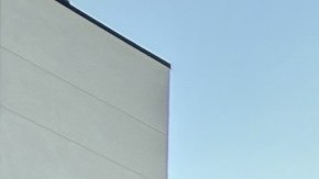 La obra  fue impulsada por Evergreen Initiative at The Action Lab, en colaboración con Make the Road New York y la coalición Hands Off NYC.