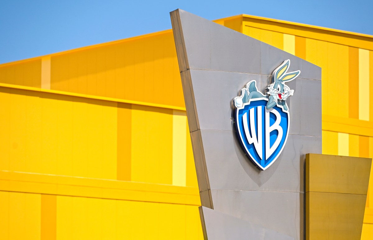 Paramount lanza una oferta pública de adquisición hostil sobre Warner Bros