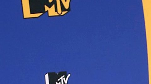 La revista TVNotas asegura que una persona cercana a el Potro y Fernanda le dio detalles de su separación.