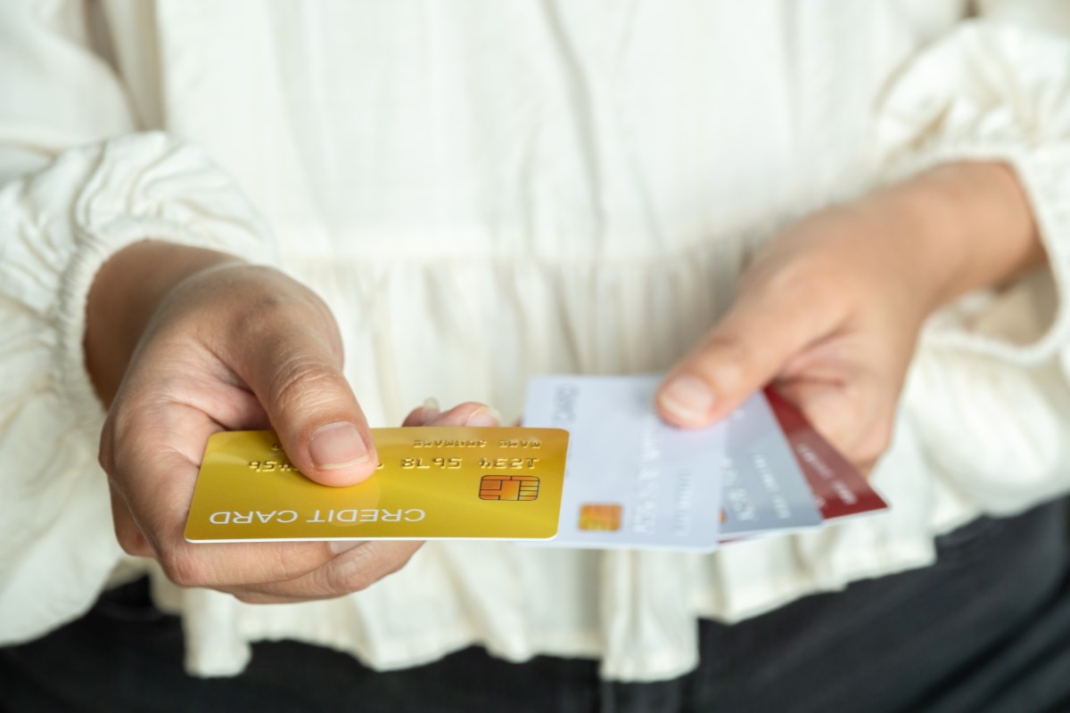 El monto exacto que debes pagar a tu tarjeta de crédito y evitar intereses, según expertos