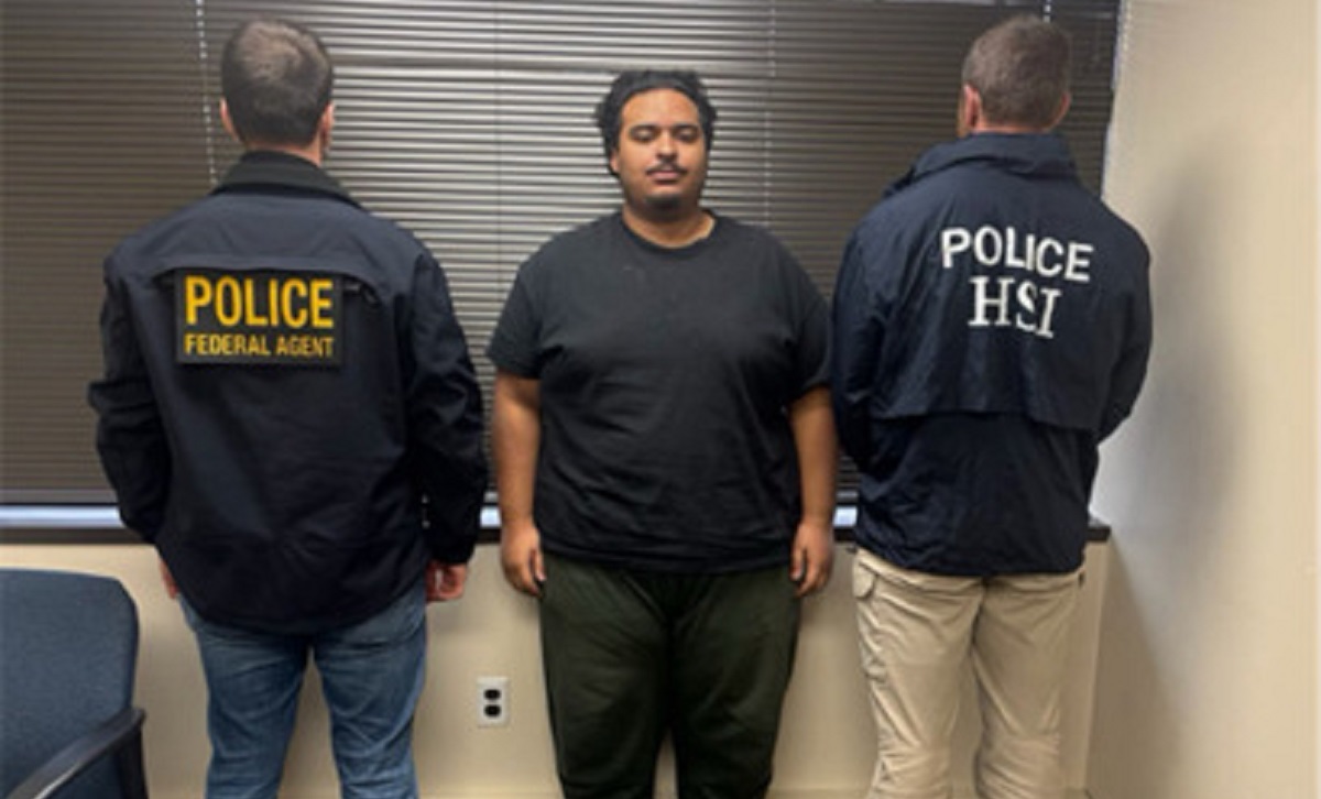 Arrestan a gemelos de Nueva Jersey por presuntas amenazas a Tricia McLaughlin y agentes de ICE