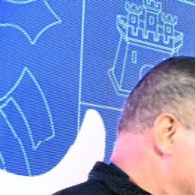 Gobernadora de Puerto Rico entrega títulos de propiedad