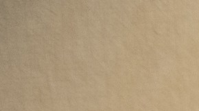 Durante una sesión de fotos, aparece la Dra. Melissa Groves en el Centro de Salud Comunitario Charles B. Wang  en Canal Street, Manhattan, NY, en julio del 2024.