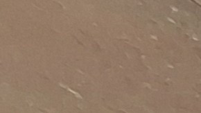 En vecindarios de clase trabajadora hispana, en Queens, los migrantes comentan que sus menguados ingresos les impiden cada vez menos enviar remesas a sus familias.