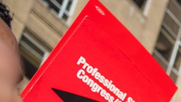 El mandatario municipal junto a varios líderes electos mostró su solidaridad con este gremio en conflicto.