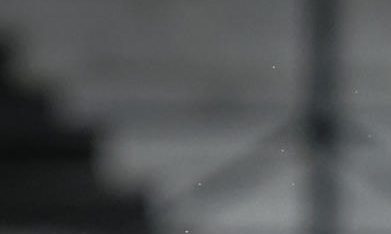 Javier Correa (i) de Colo Colo disputa un balón con Carlos Zambrano de Alianza Lima este domingo, en un partido amistoso entre Colo Colo y Alianza Lima en el estadio Alfredo Víctor Viera en Montevideo.