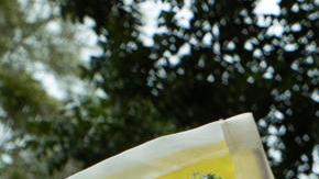 Ciudadanos venezolanos celebran en una manifestación por la intervención de Estados Unidos en Venezuela este domingo, en Santo Domingo (República Dominicana).