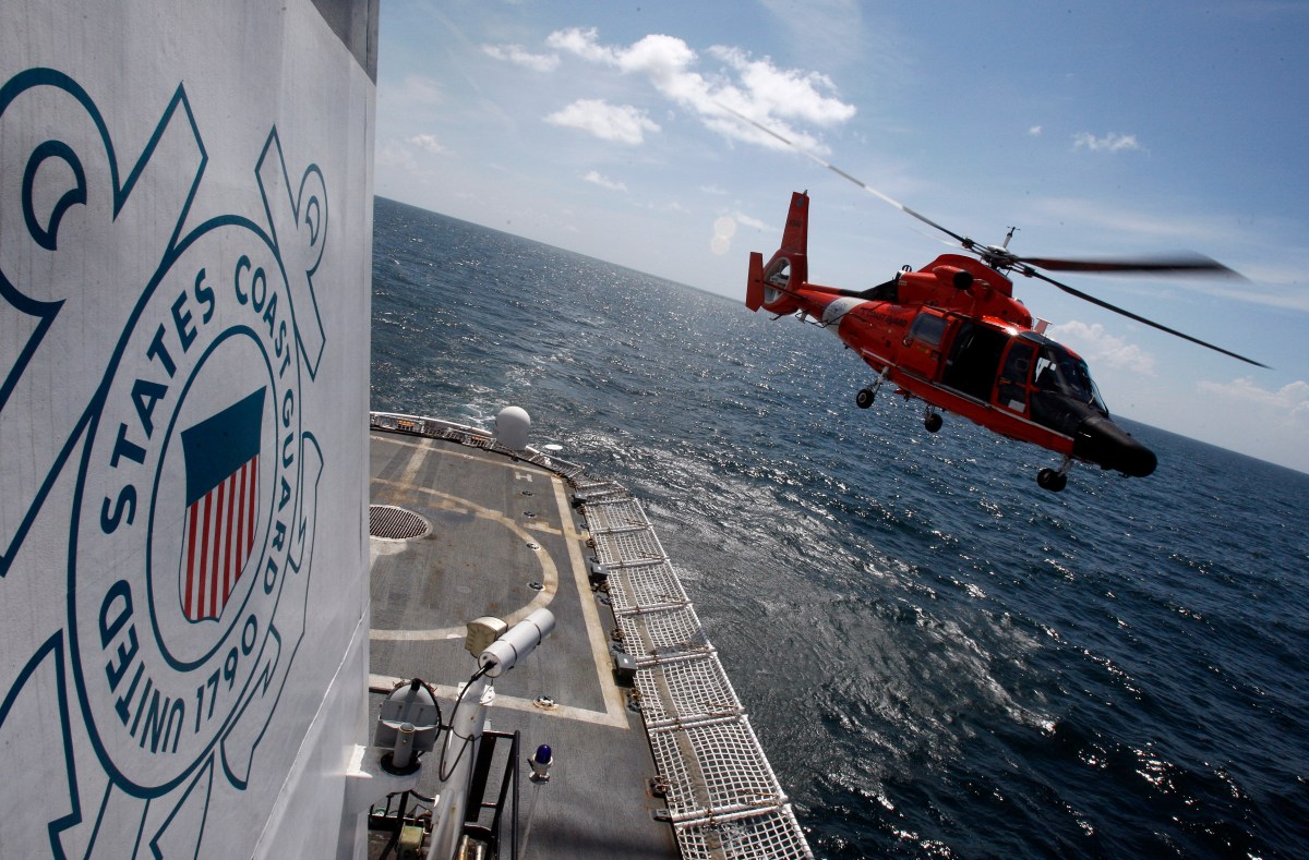 EE.UU. lanza operación para detener embarcación petrolera con bandera rusa