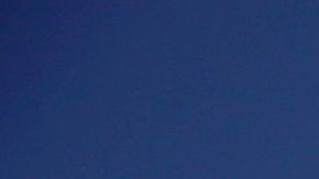 El avión debió realizar un aterrizaje de panza.