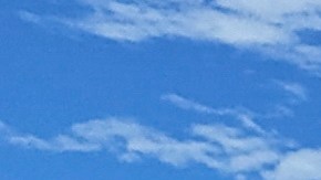 Lancha con migrantes venezolanos en la costa del Pacífico por Panamá