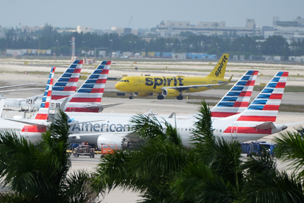 EE.UU. levanta restricciones de vuelo en el Caribe tras operación militar en Venezuela