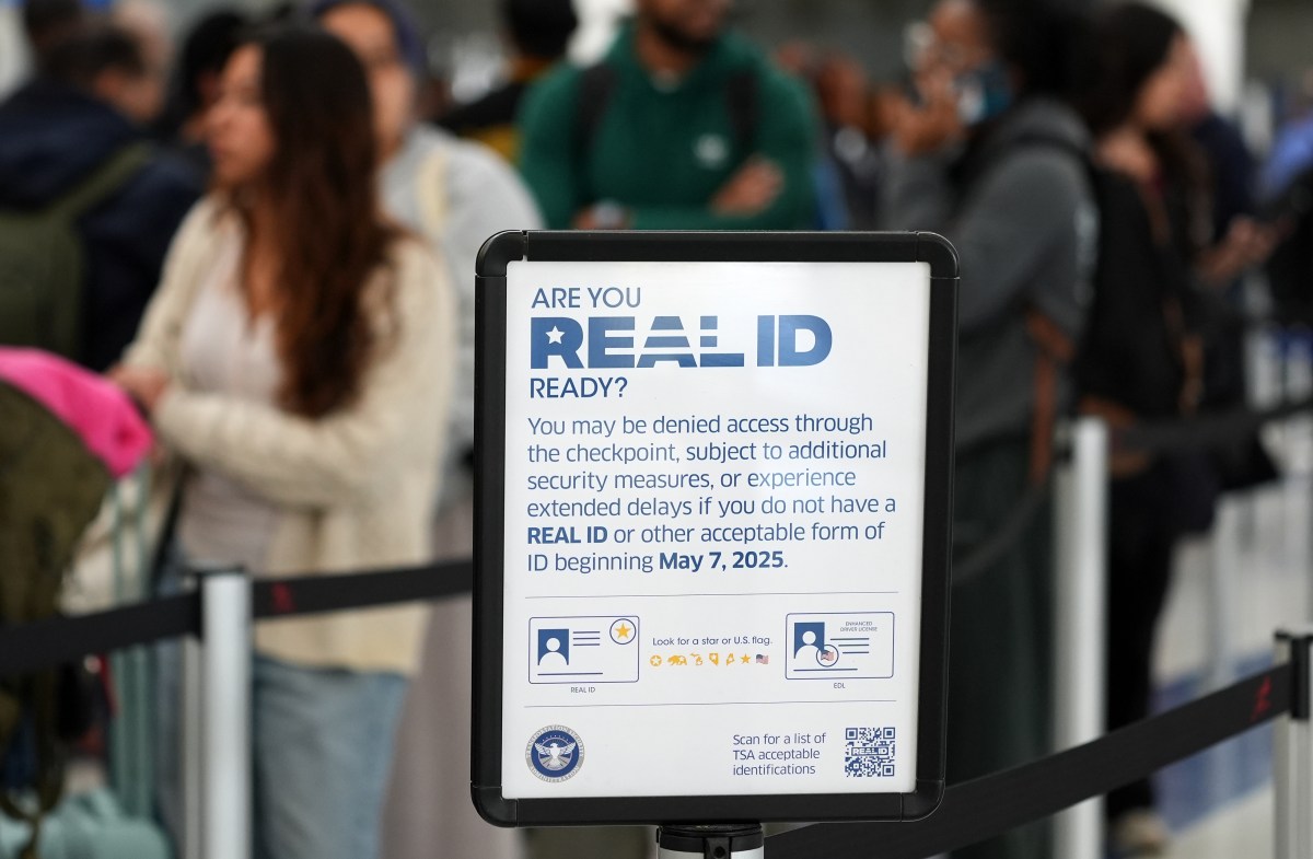 Pasajeros sin REAL ID tendrían que pagar $45 a TSA para viajar a partir de este domingo, 1 de febrero