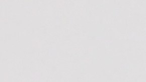 Una bandera somalí ondea junto a las banderas de Estados Unidos y Vermont frente al edificio del Distrito Escolar de Winooski, el miércoles 10 de diciembre de 2025, en Winooski, Vermont.