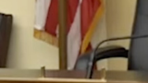 Los procedimientos previos de Smith se hicieron a puerta cerrada.