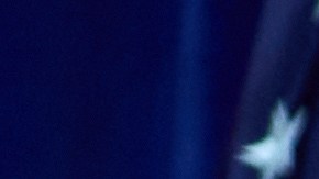 El presidente Donald Trump señala a la multitud al retirarse del escenario tras dirigirse a los legisladores republicanos de la Cámara de Representantes durante su retiro anual de políticas, el martes 6 de enero de 2026, en Washington.