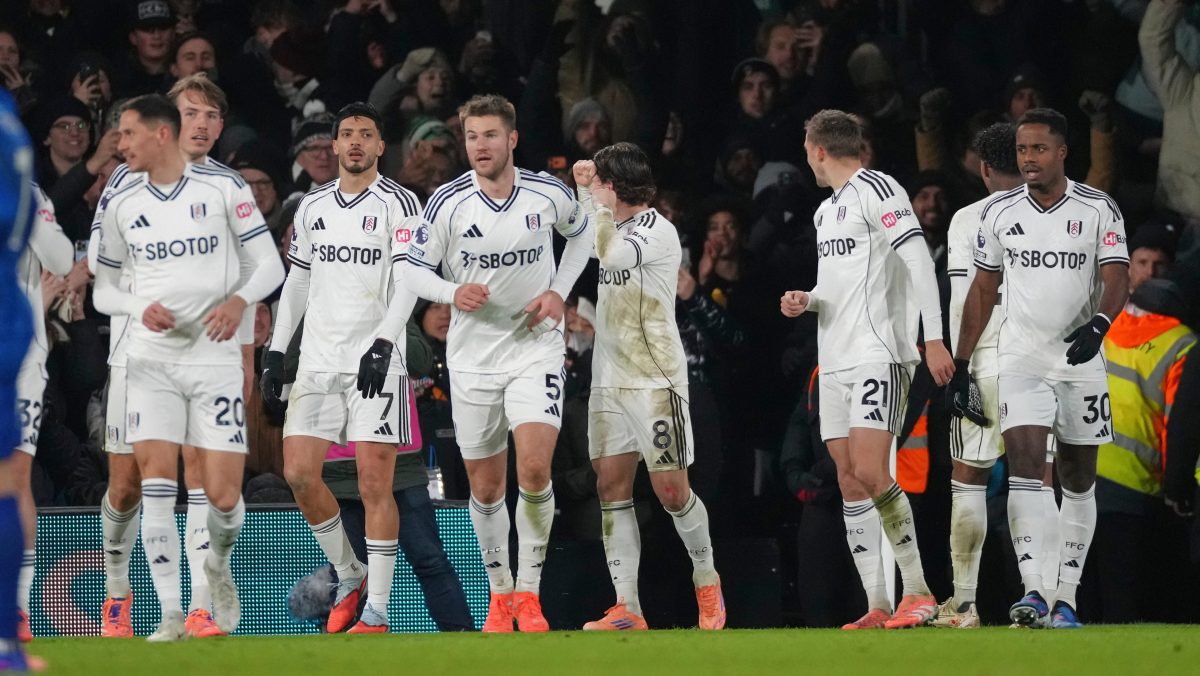 Fulham de Raúl Jiménez gana y sueña con Europa