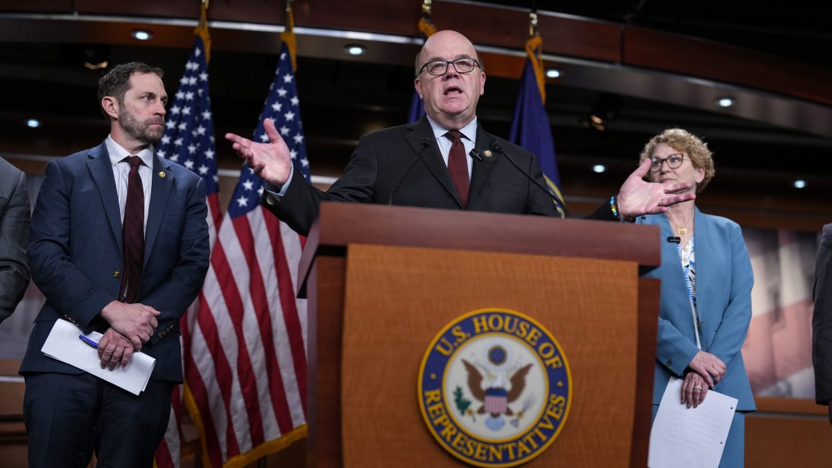 Senado prepara votación sobre poderes de guerra en Venezuela mientras Trump presiona a los republicanos