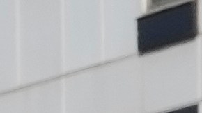 El comandante de la Patrulla Fronteriza de EE. UU., Gregory Bovino (segundo desde la izquierda), camina con otros agentes durante un operativo el domingo 11 de enero de 2026 en St. Paul, Minnesota.