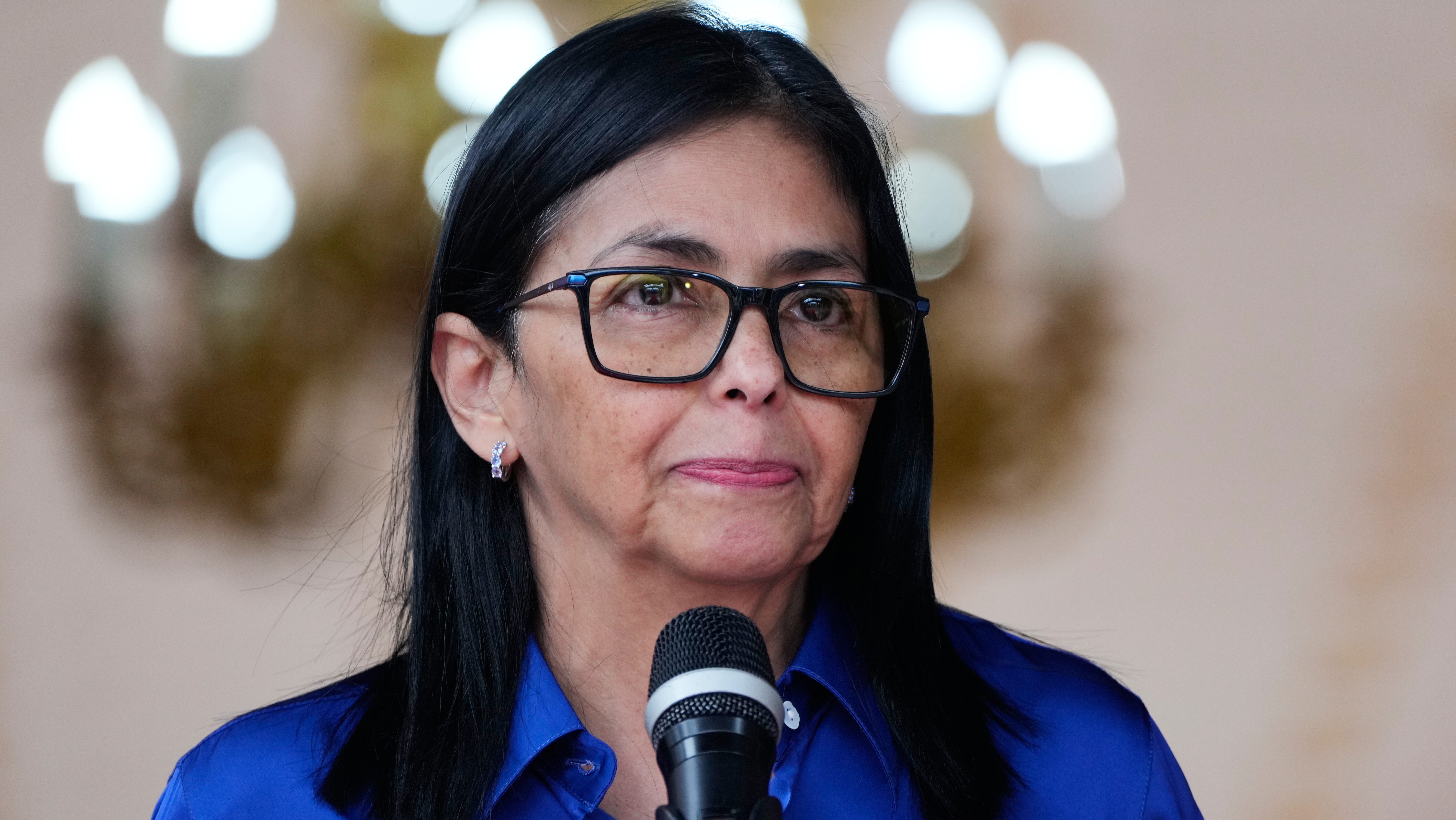 Delcy Rodríguez saca de su gabinete al empresario Alex Saab, aliado de ...