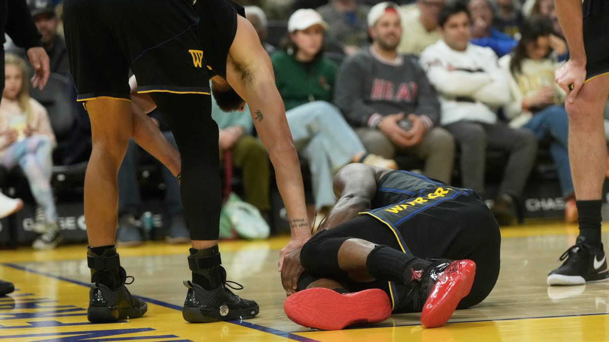 Jimmy Butler se rompe el ligamento y dice adiós a la temporada con los Warriors