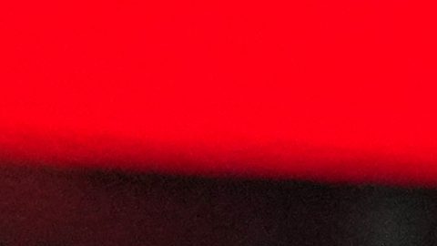 Martin Odegaard, del Arsenal, a la izquierda, desafía a Casemiro, del Manchester United, durante el partido de fútbol de la Premier League inglesa entre el Arsenal y el Manchester United en Londres, el domingo 25 de enero de 2026.