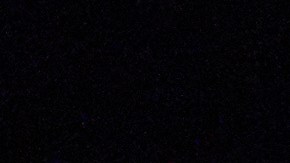 Personas sostienen fotografías durante una vigilia en memoria de Alex Pretti, quien fue asesinado a tiros por agentes federales de inmigración en Minneapolis, el miércoles 28 de enero de 2026.