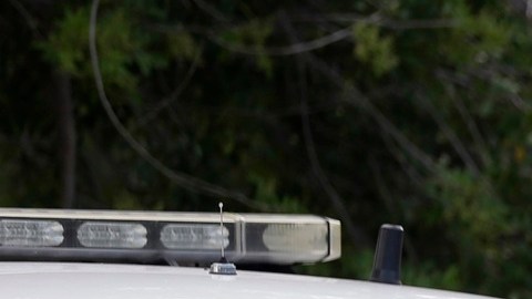 Autoridades de Texas colaboran con oficinas migratorias bajo la Operación Estrella Solitaria.